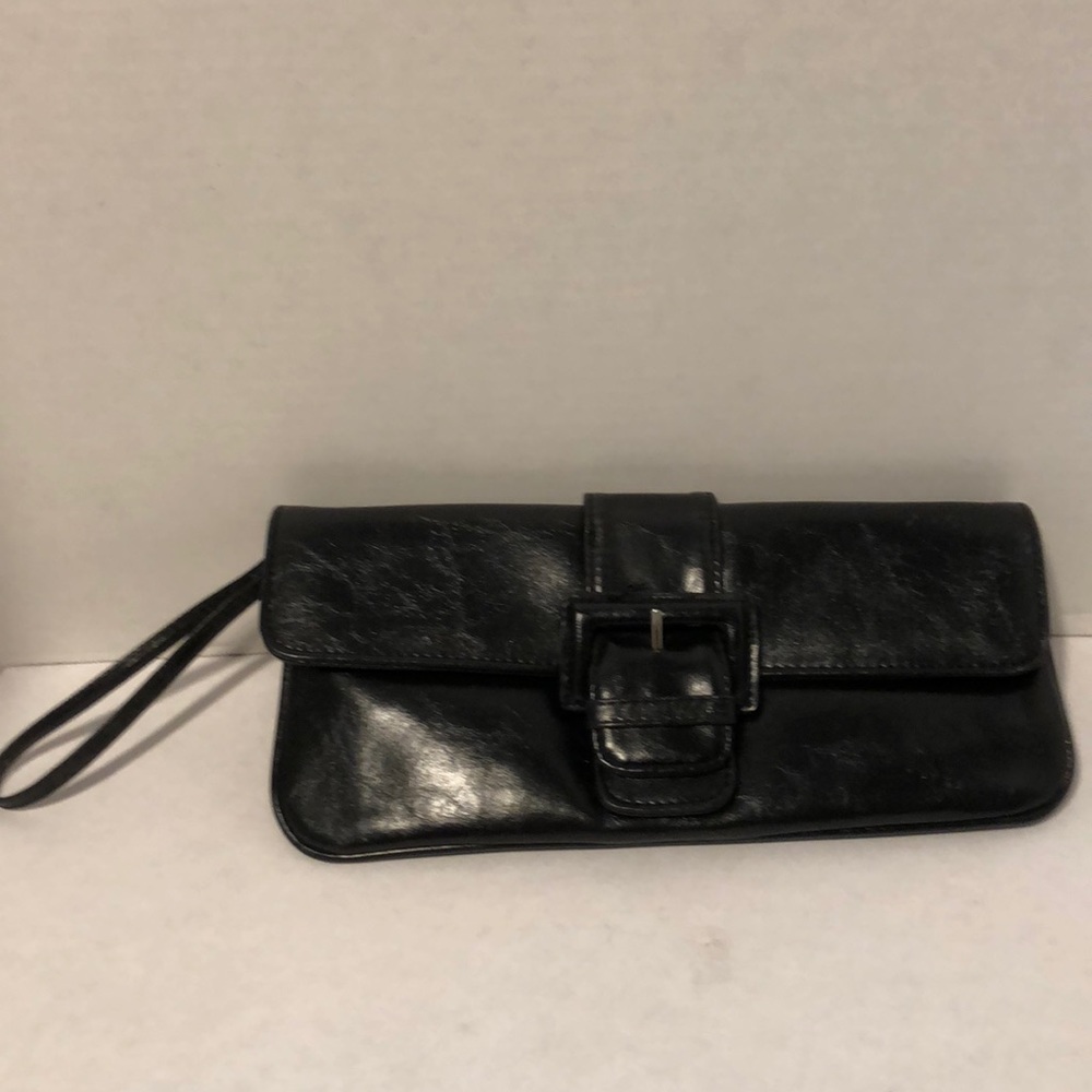 Lulu Black clutch